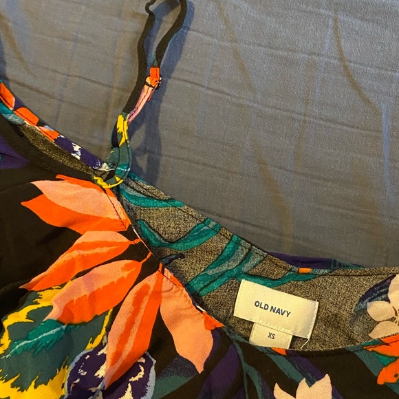 Tropical Flutter Sleeve Blouse - Picture 3 of 3